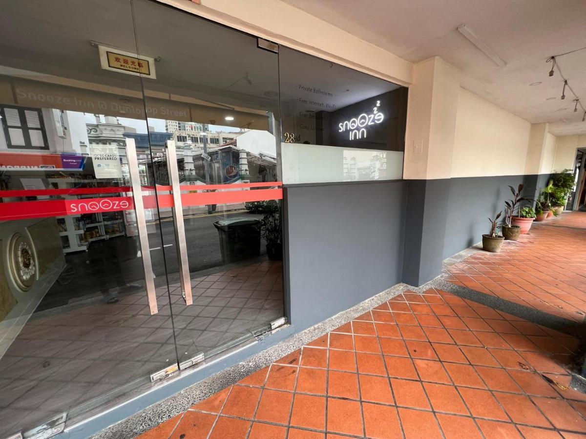 Snooze Inn @Dunlop Street Singapore Bagian luar foto